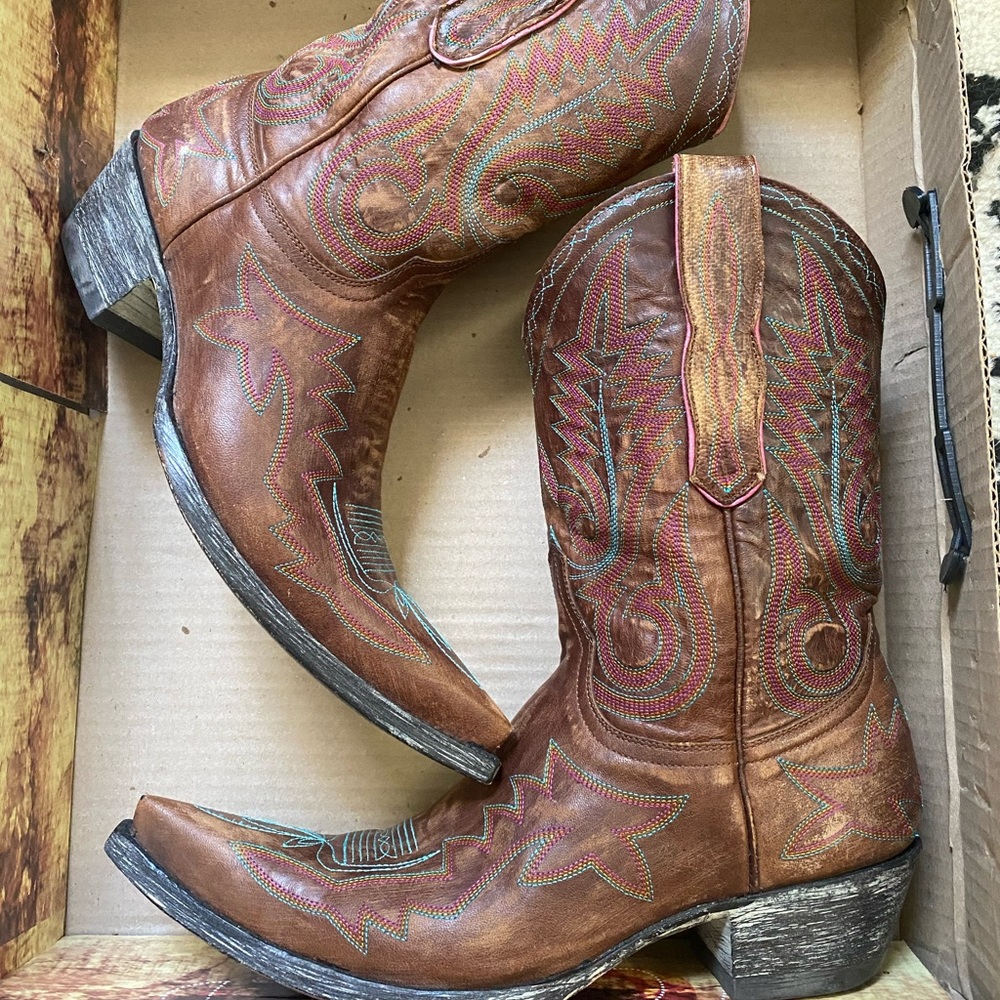 SECOND PAIR OF OLD GRINGO BOOTS